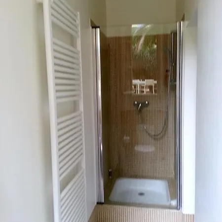 16 Avenue Marechal Gallieni Apartamento *